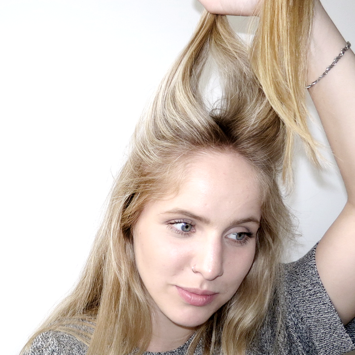 DIY BED HEAD GLAM IN 5 EASY STEPS