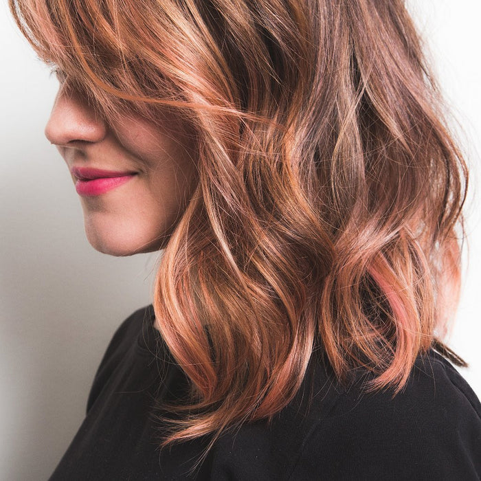 ROSE GOLD HAIR IS THE NEWEST TREND TAKING OVER THE INTERNET