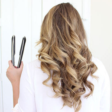 TOUSLED TUESDAY: HOW TO CURL WITH A STRAIGHTENER